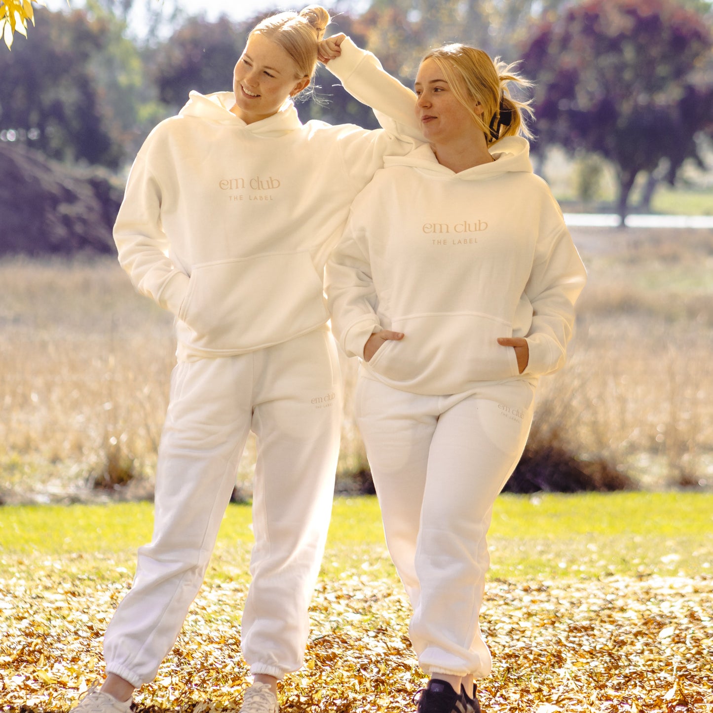 The Cosy Set White
