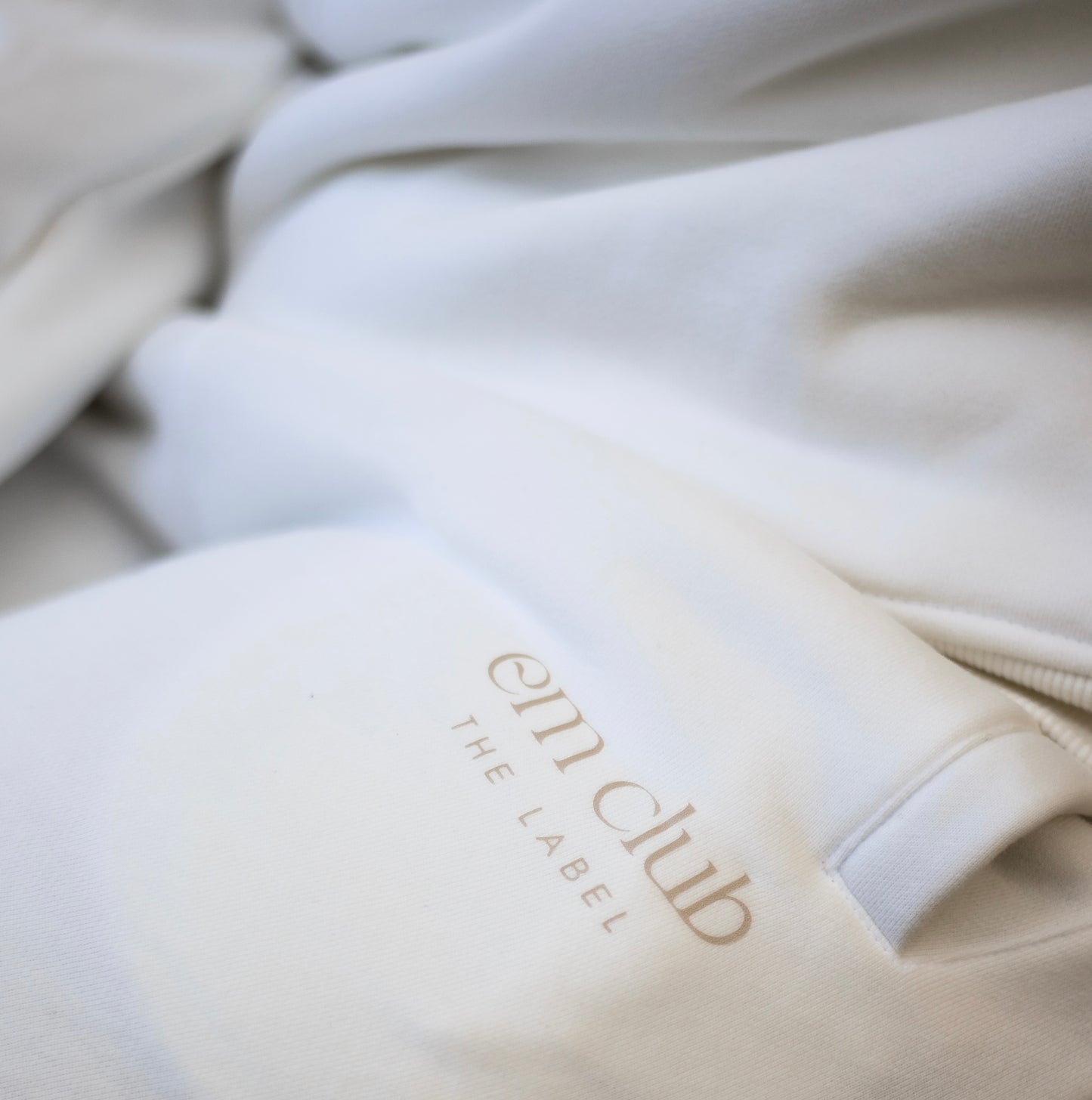 The Cosy Set White